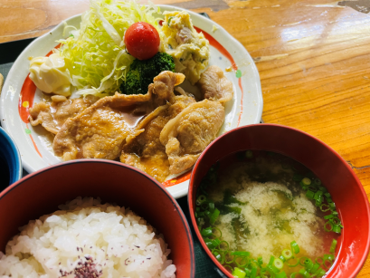 和食（朝食イメージ）の例
