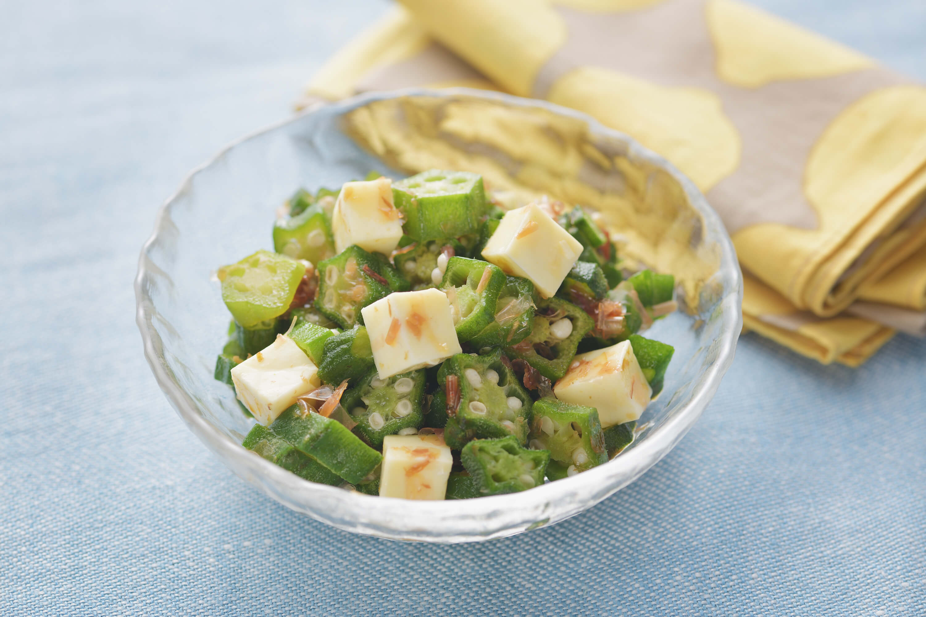 オクラとチーズのおかかあえ